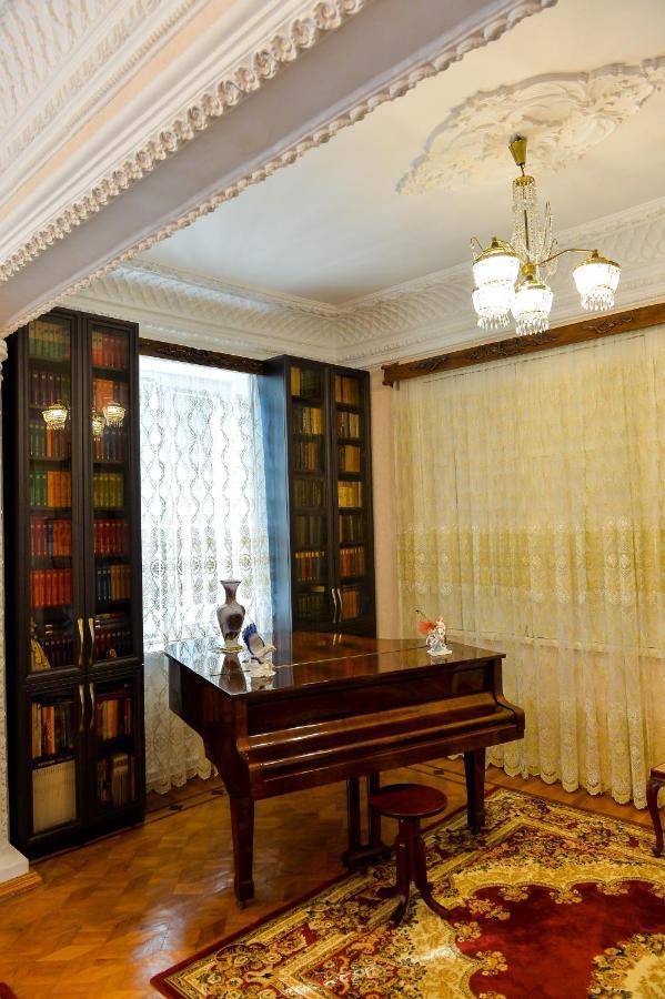 Gold Guest House 库塔伊西 外观 照片
