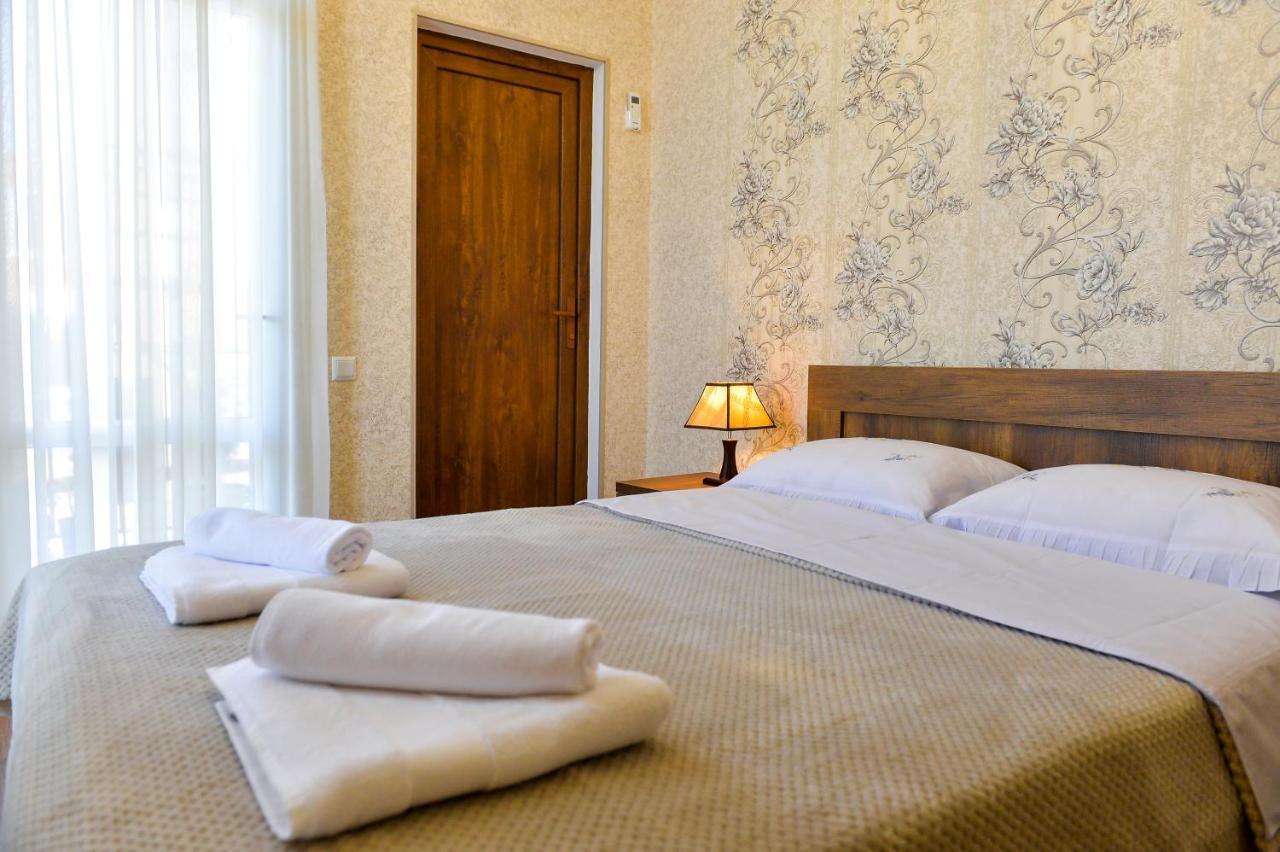 Gold Guest House 库塔伊西 外观 照片