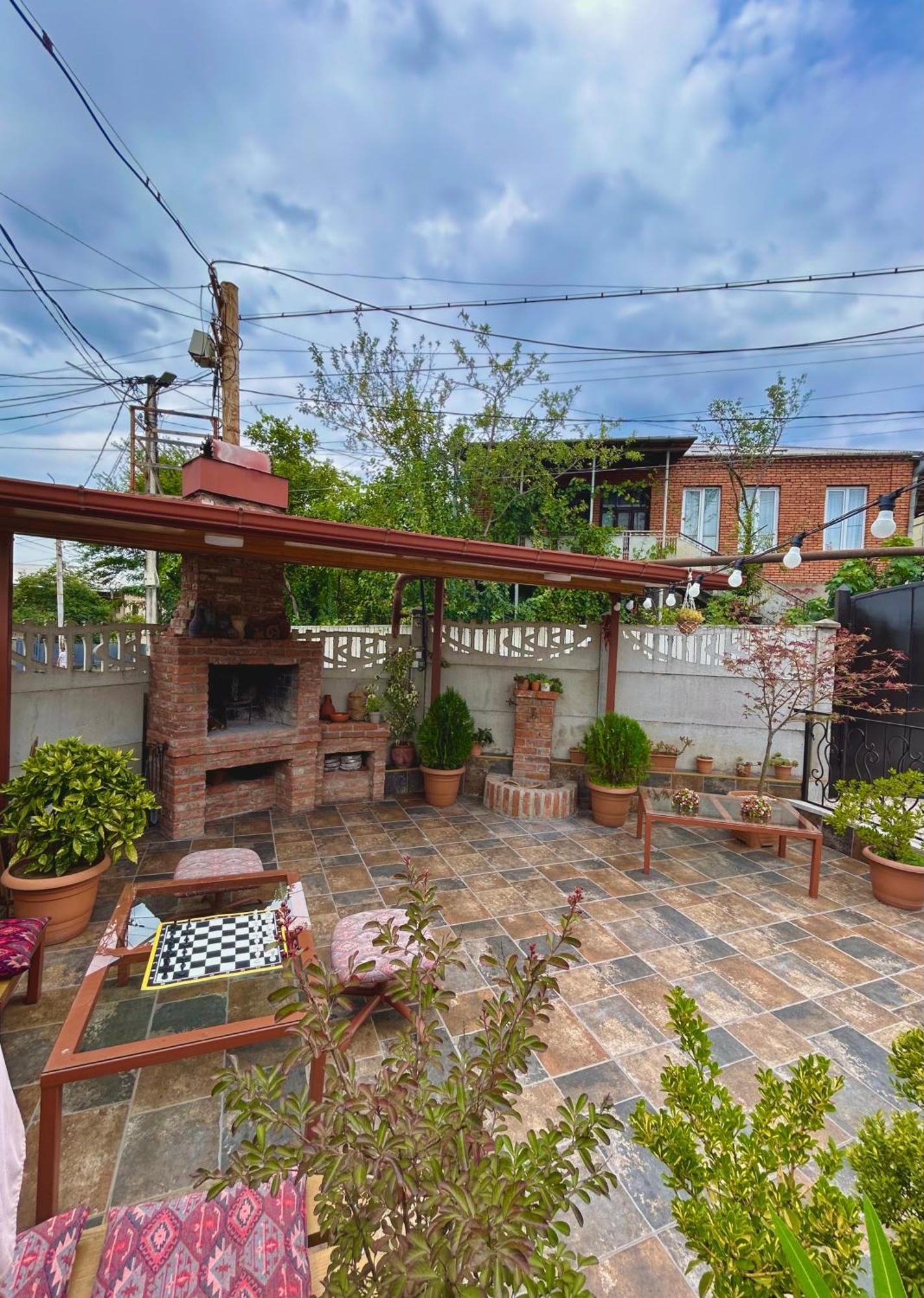 Gold Guest House 库塔伊西 外观 照片